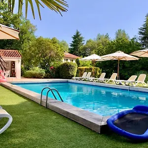 Miro Aparthotel